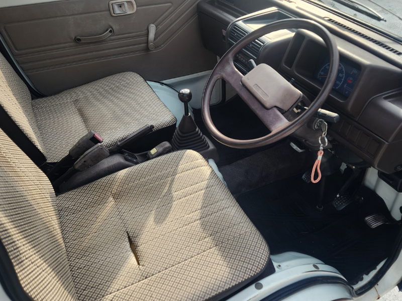 Daihatsu Hijet S81P 4WD MT4 1988 - Image 11