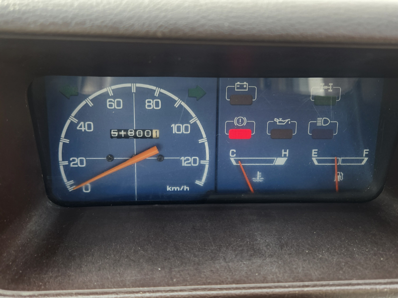 Daihatsu Hijet S81P 4WD MT4 1988 - Image 10