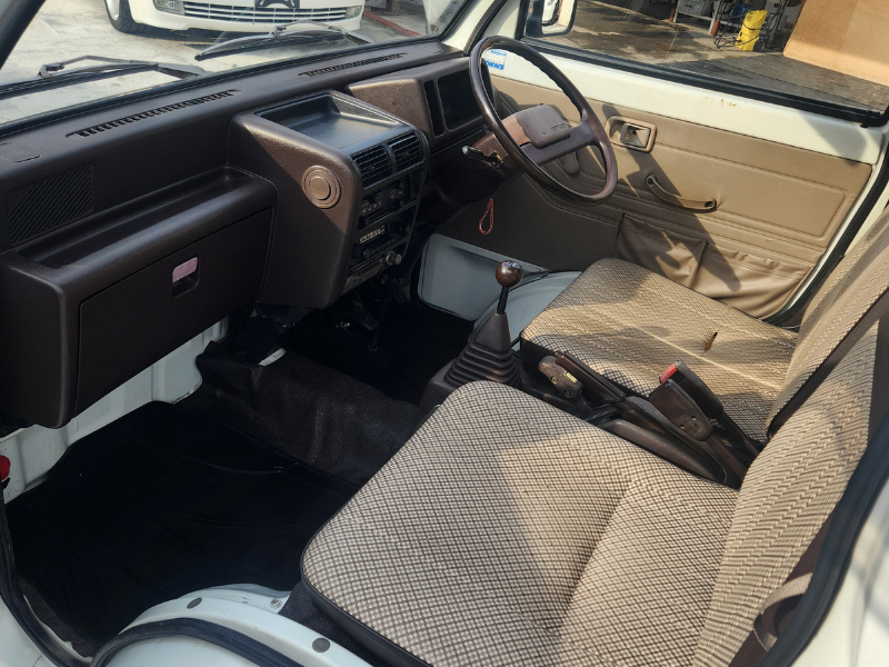 Daihatsu Hijet S81P 4WD MT4 1988 - Image 9