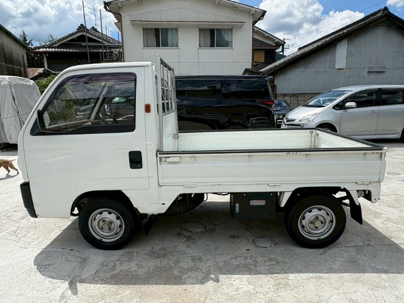 Honda Acty Truck HA2 SDX 4WD MT5 1989 - Image 18
